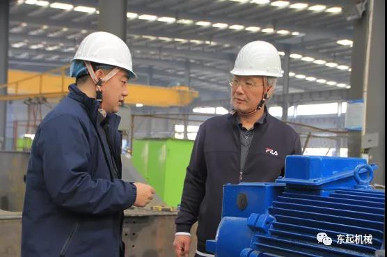 河南工業(yè)大學機電工程學院院長、碩士研究生導師惠延波教授等一行蒞臨東起集團參觀考察